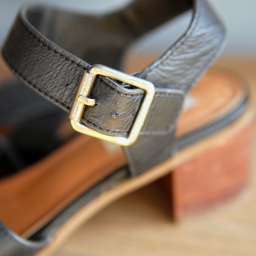 Steve Madden Rylen Sandals - Picture 8 of 11